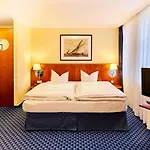 Neptun 4*