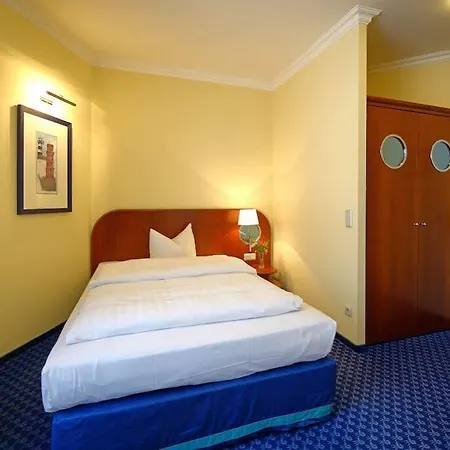 فندق Neptun 4*